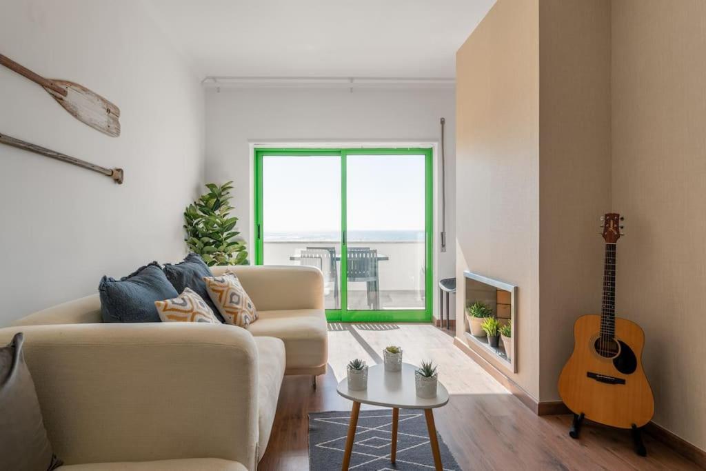 Sunset Terrace - Beachfront Apartment With Private Parking นาซาเร ภายนอก รูปภาพ